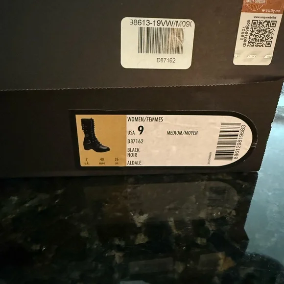 Harley-Davidson women’s black Leather motorcycle boots - Picture 5 of 5